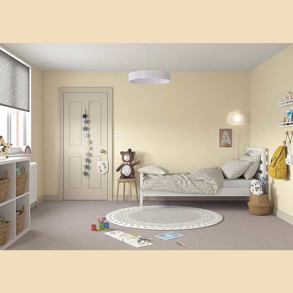 Dulux Trade Buttermilk Walls and Ceilings Vinyl Matt Paint 2.5L Image 4