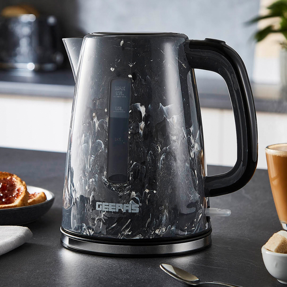 Geepas GK38067UK-BK Skye Black 1.7L Cordless Kettle 2200W Image 2