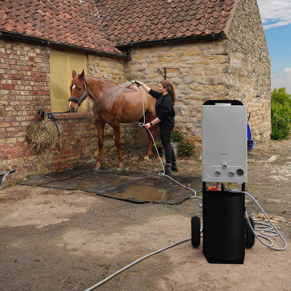 Monstershop Deluxe Black Portable Horse Shower Image 2