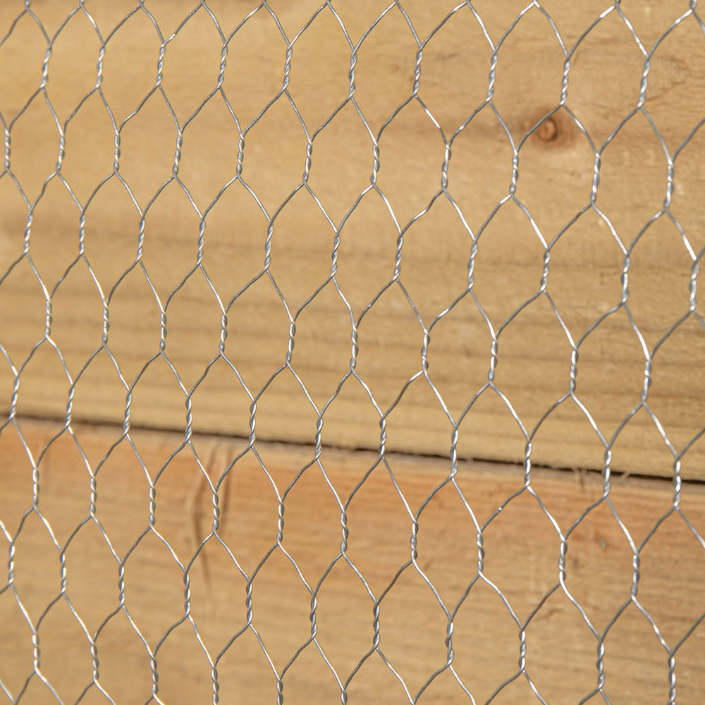 Samuel Alexander Garden Chicken Wire Mesh Netting 4m x 90cm Image 4