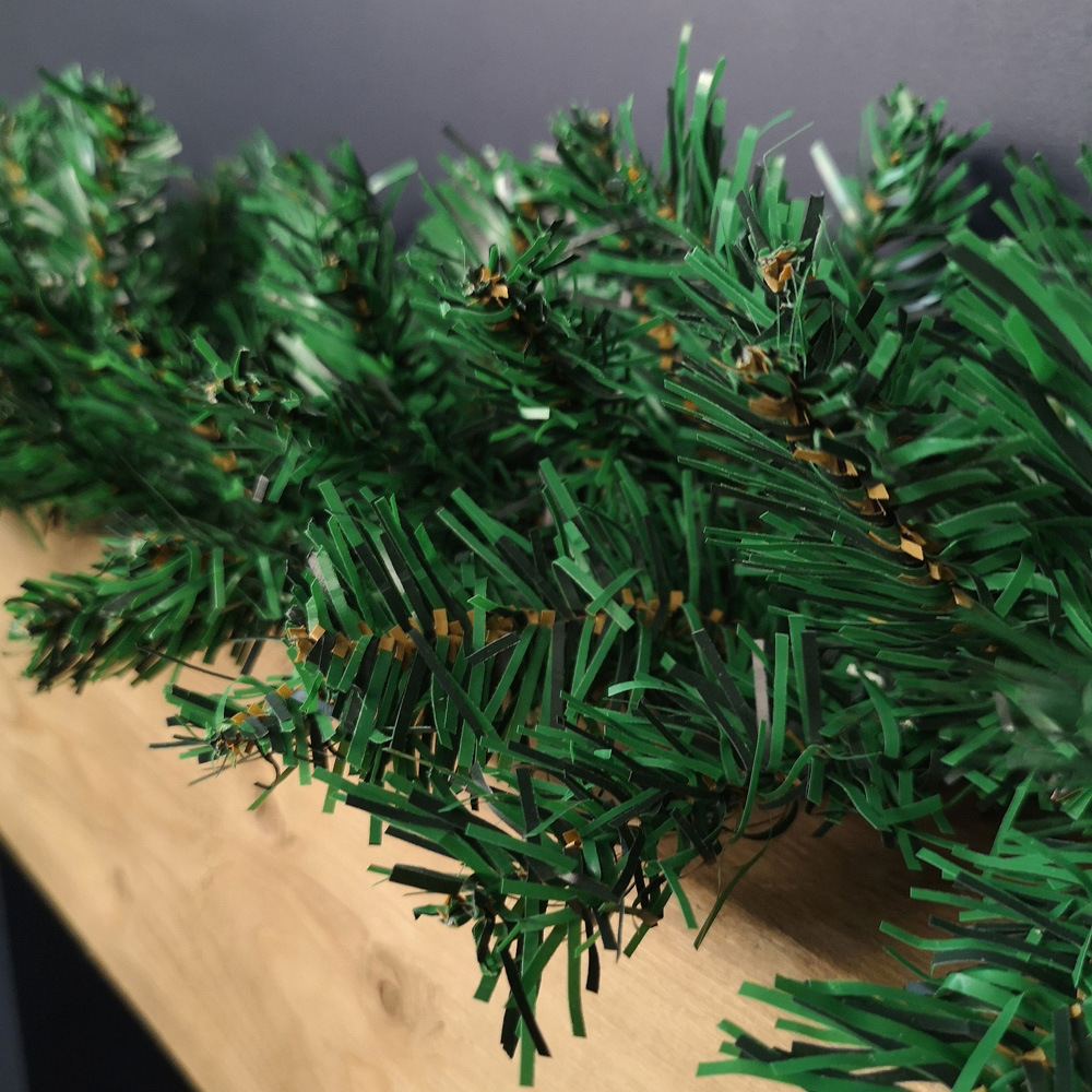 Samuel Alexander Plain Green Christmas Garland with 260 Tips 270cm Image 7