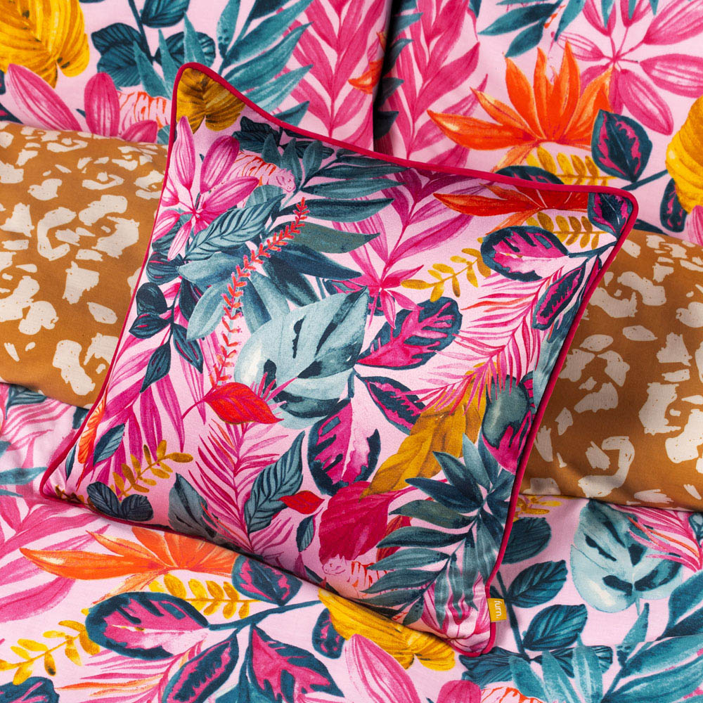 furn. Psychedelic Pink Jungle Tropical Cushion Image 2