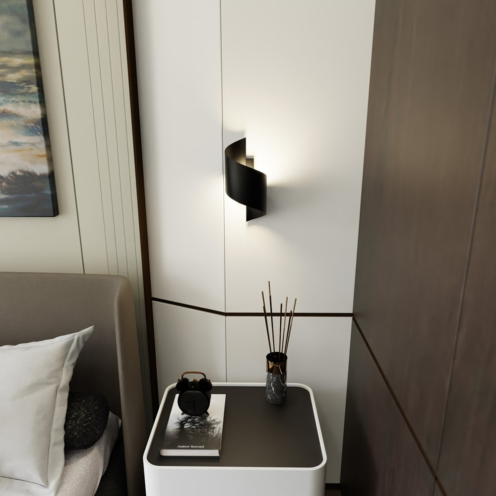 Emibig Spiner Black G9 Wall Light Image 4