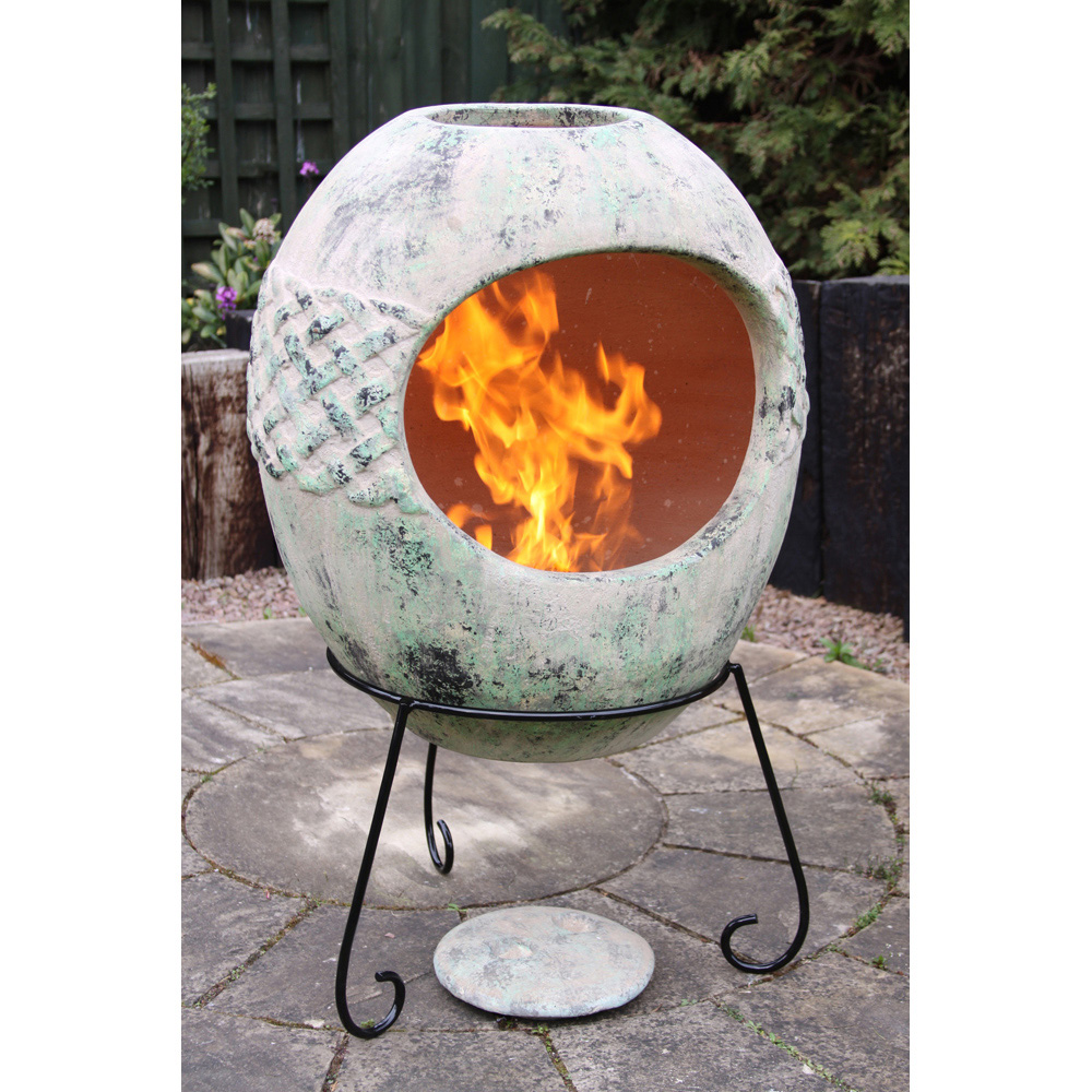 Gardeco Haeddyn Ellipse Celtic Theme Mexican Chimenea with Stand and Lid Image 2