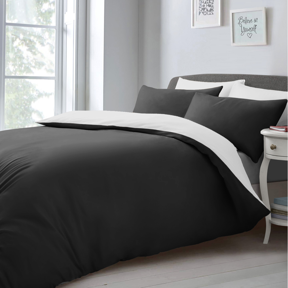 Velosso King Size White and Black Microfibre Reversible Duvet Cover Set Image 1