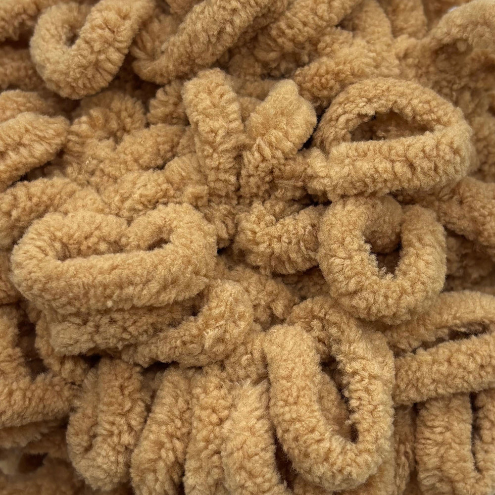 Loop Yarn Sand Image 3