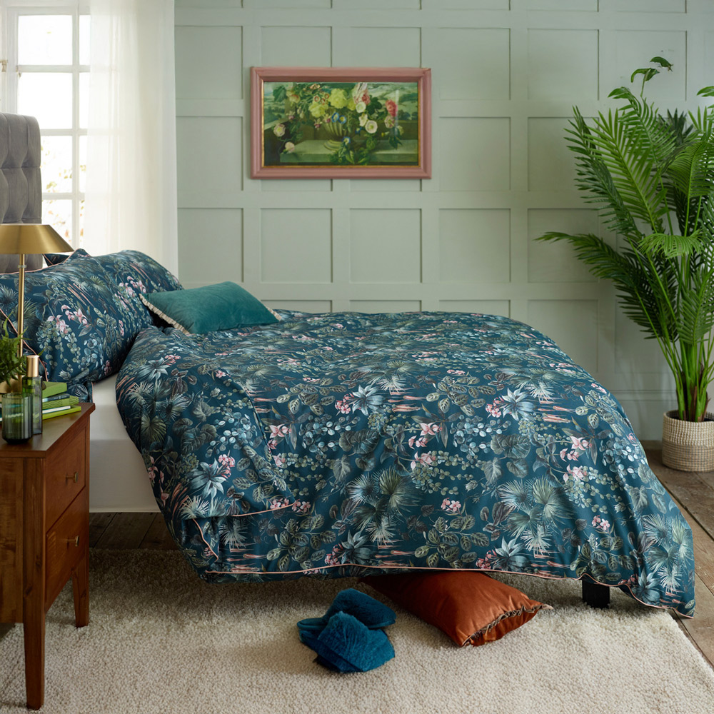 Deyongs Tropical Leaves King Size Reversible Duvet Set Image 2