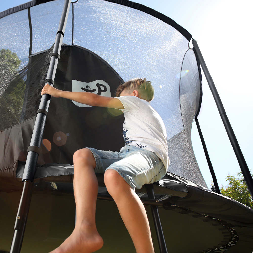 TP Genius Kids 8ft Round Trampoline with SurroundSafe Enclosure Image 7