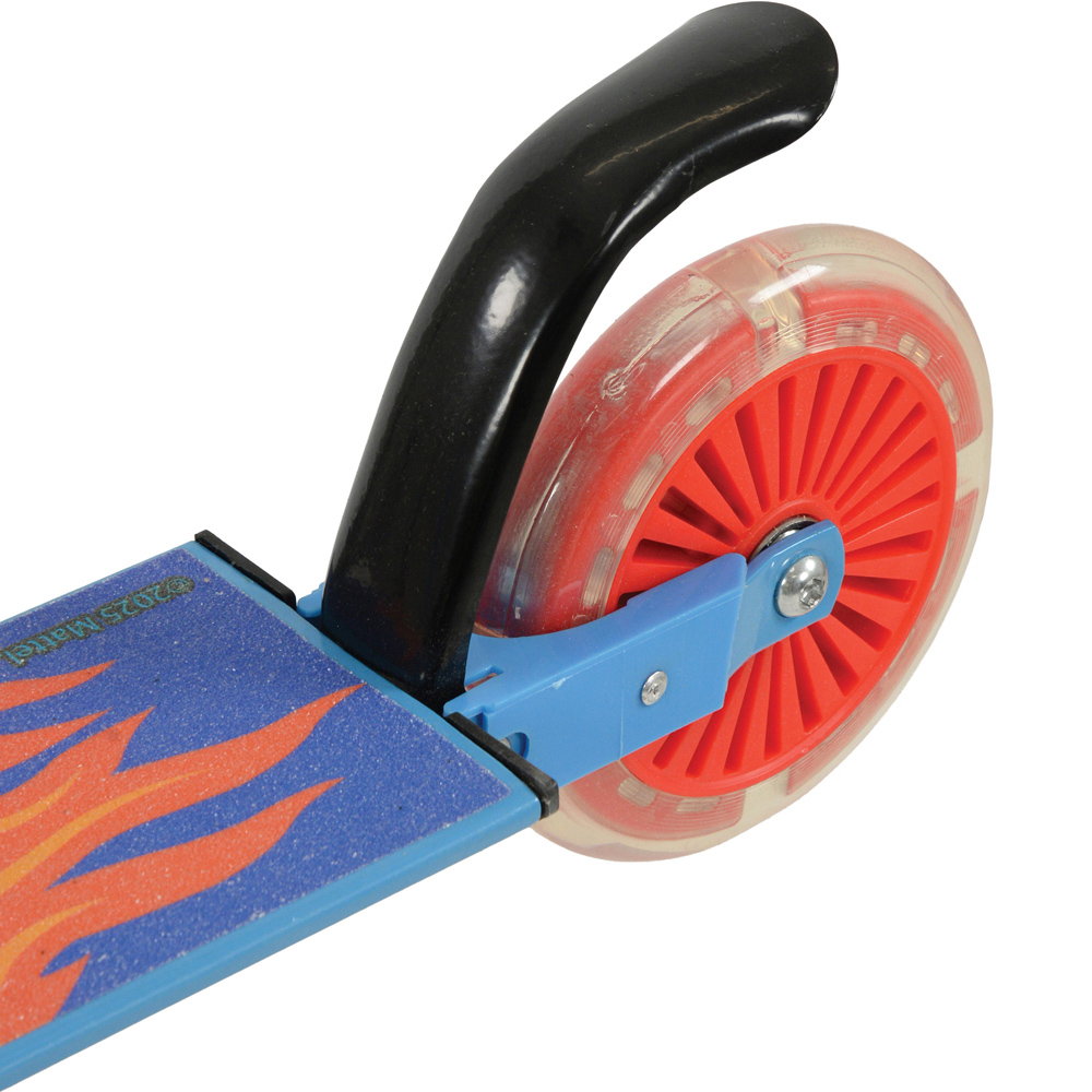 Hot Wheels Kids Inline Scooter with Revver and Light Up Wheels Image 6