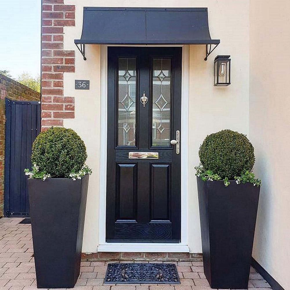 wilko Black Light Concrete Fibrestone Tapered Shape Outdoor Plant Pot 50.5cm Image 6
