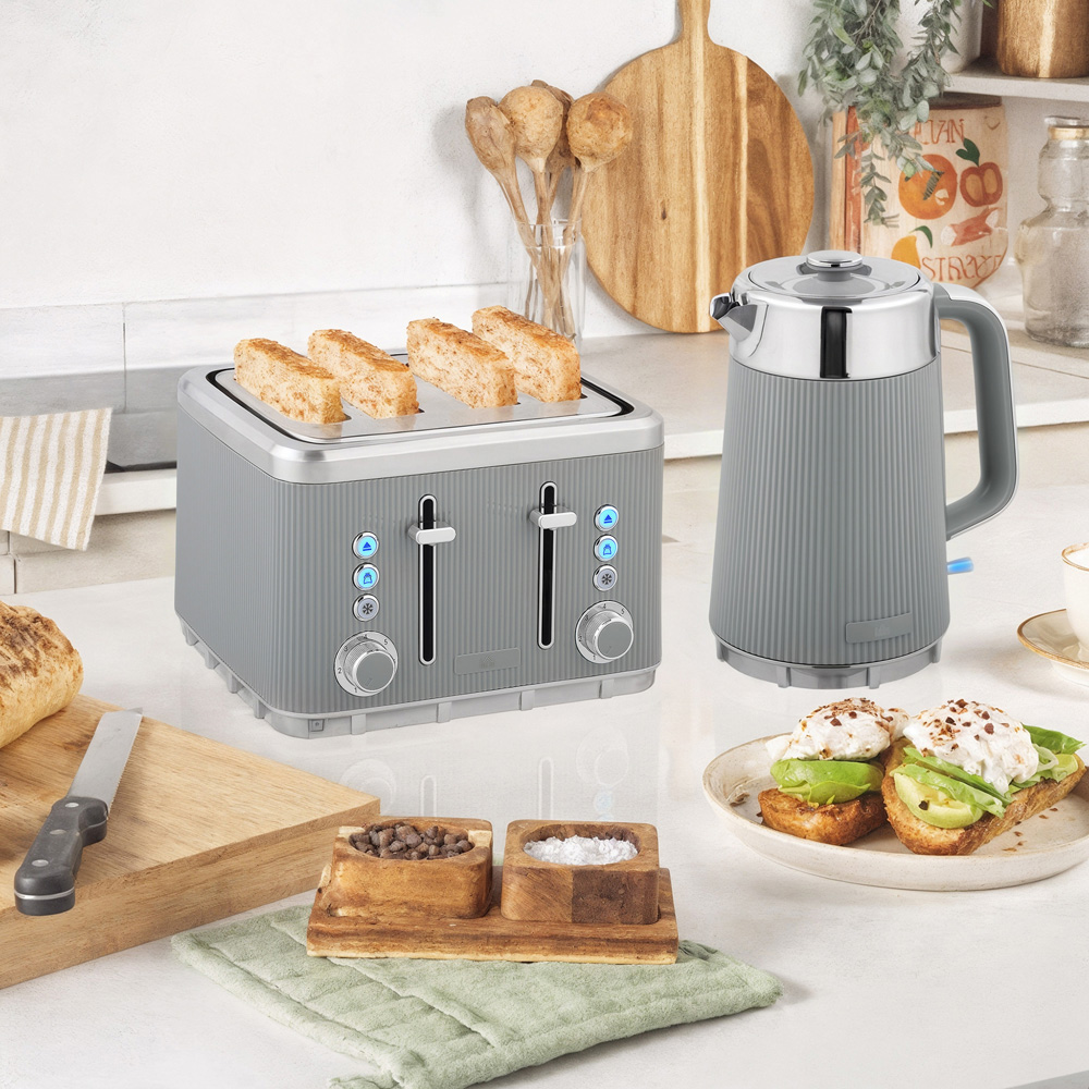 HOMCOM 800-266V70TN Tan 1.7L Rapid Boil Kettle 3000W and 4 Slice Toaster Set Image 2