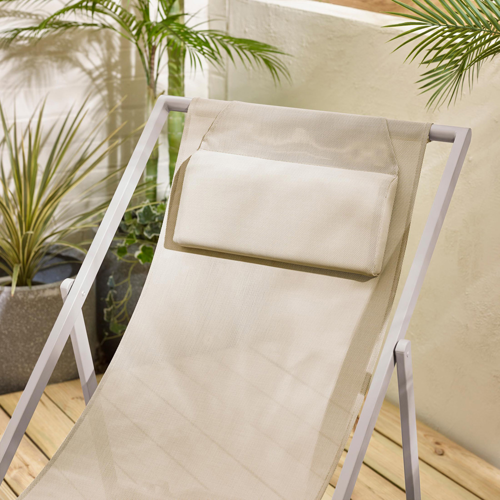 Furniturebox Cannes Set of 2 Cream Metal And Textilene Deck Chair Image 2