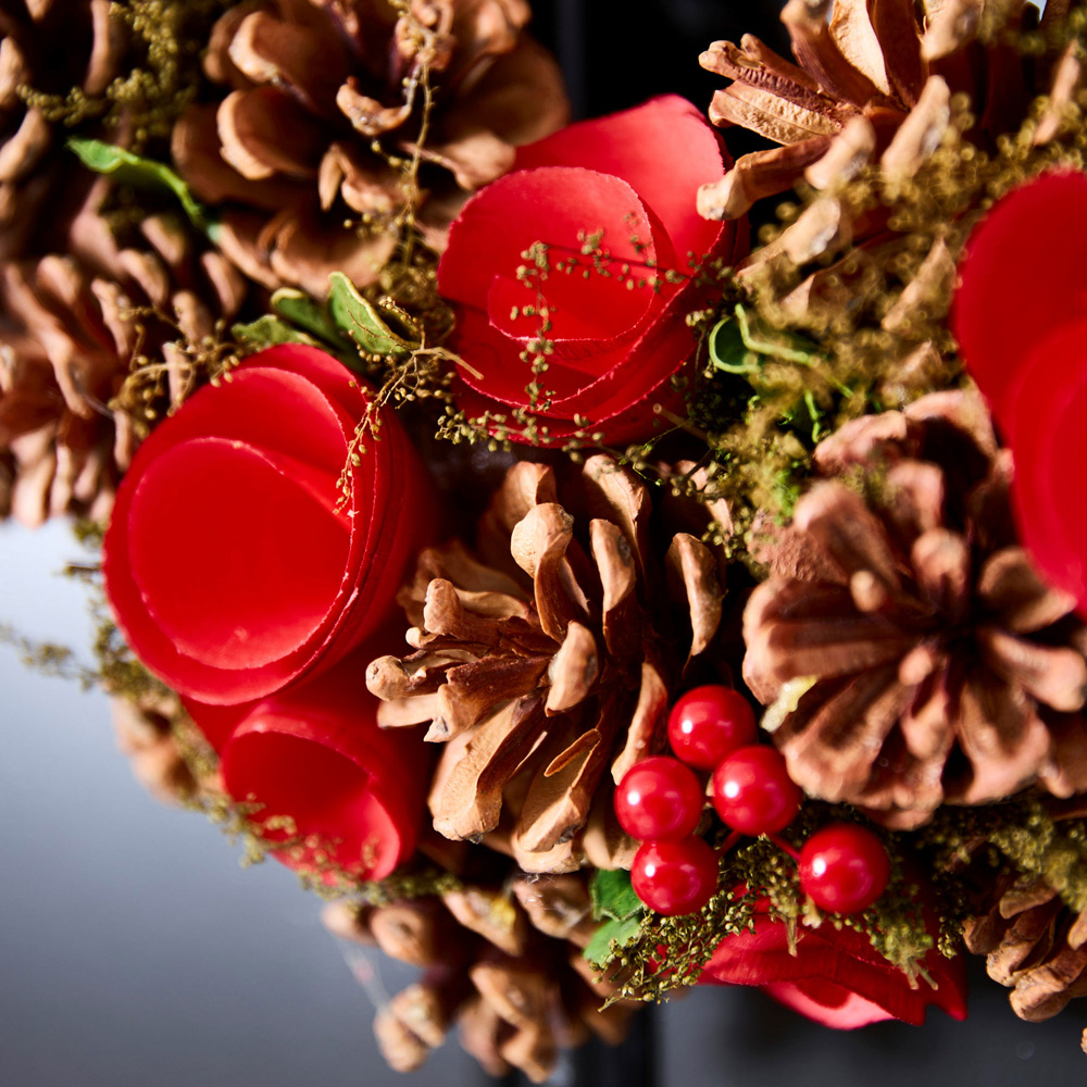Dibor Winter Christmas Wreath with Red Berries and Roses 36cm Image 4