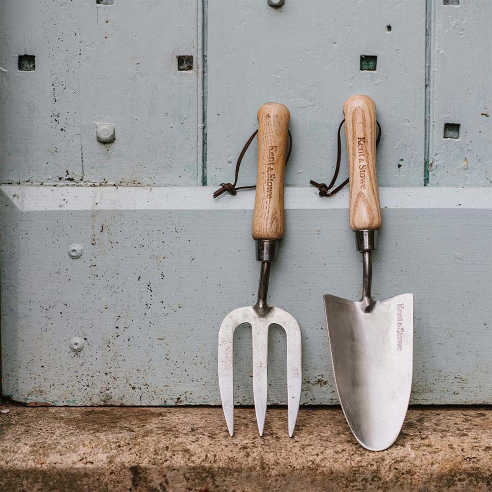 Kent & Stowe Stainless Steel Garden Hand Trowel Image 7