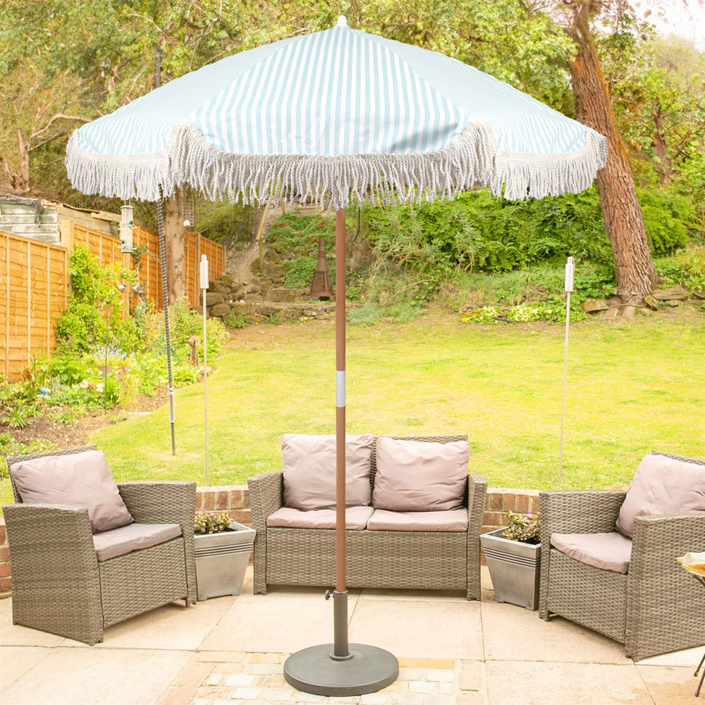 Harbour Housewares Pastel Blue Stripe Tassel Fringed Wooden Garden Parasol and Base Set 1.4m Image 2