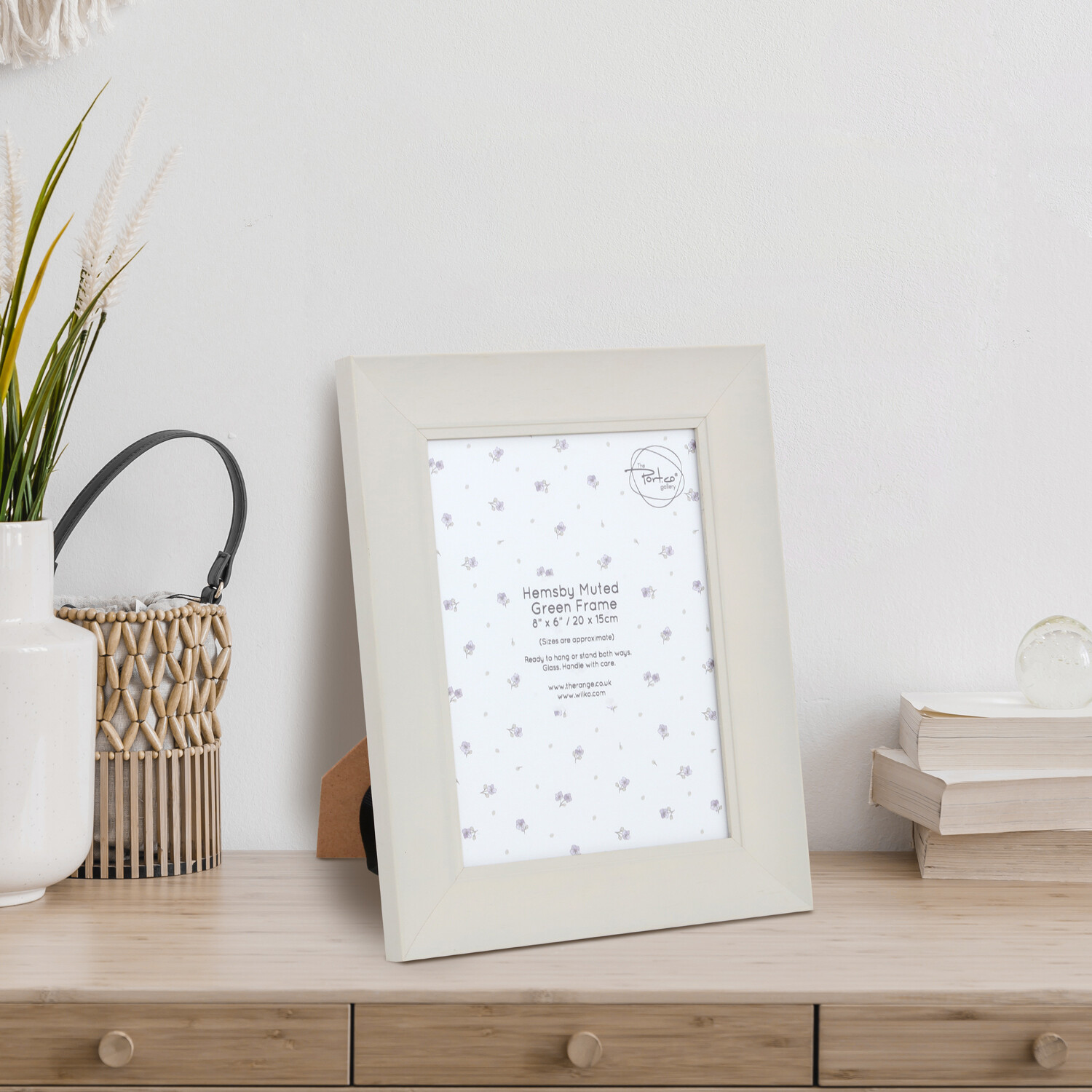 Hemsby Photo Frame Muted Green 8 x 6in Image 2