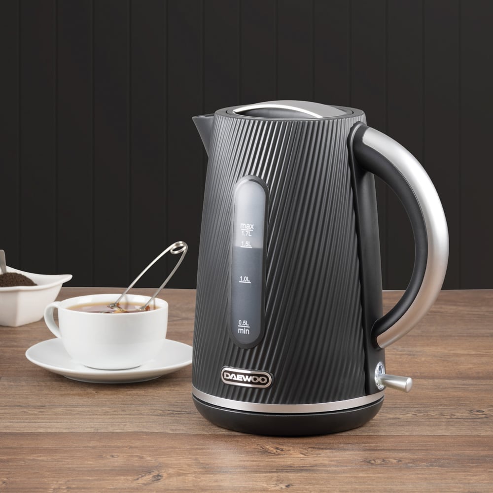 Daewoo SDA2773 Cascade 1.7L Black Textured Design Kettle Image 2