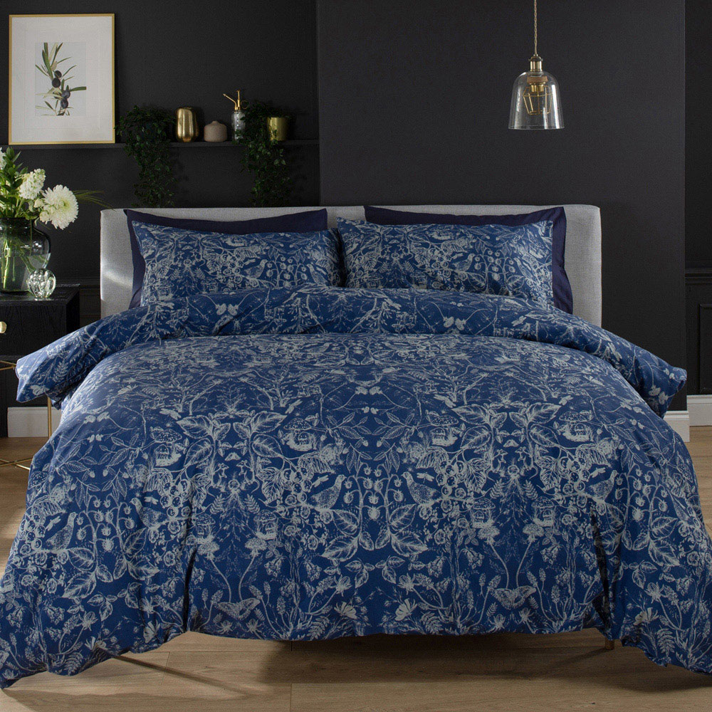 Deyongs Secret Garden Single Navy Duvet Set Image 1