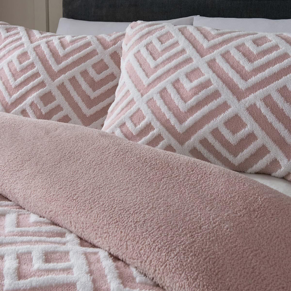 Smart Living King Size Blush Pink Geo Jacquard Fleece Duvet Set Image 5