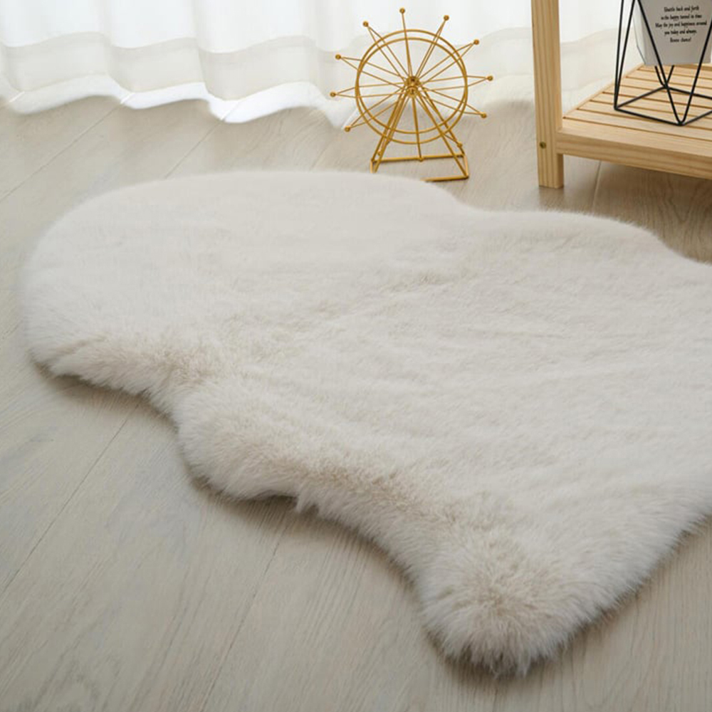 Luxury Faux Fox Fur Rug - Cloud Image 6