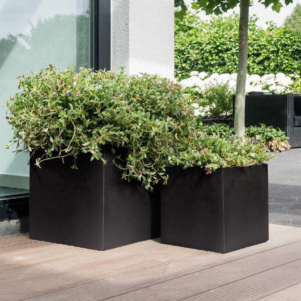 wilko Flower Box Square Black Light Concrete Outdoor Planter 25cm Image 3