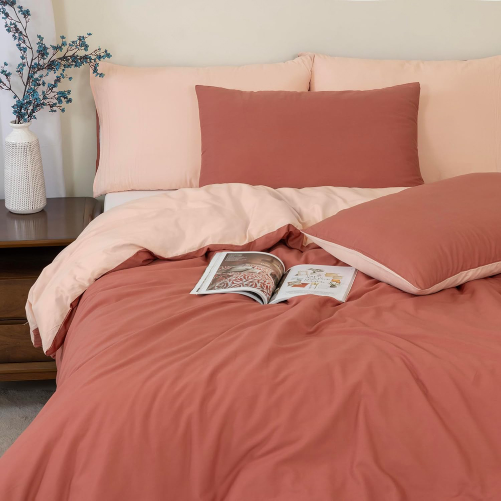 MHG Living Single Terracotta Reversible Duvet Set Image 1