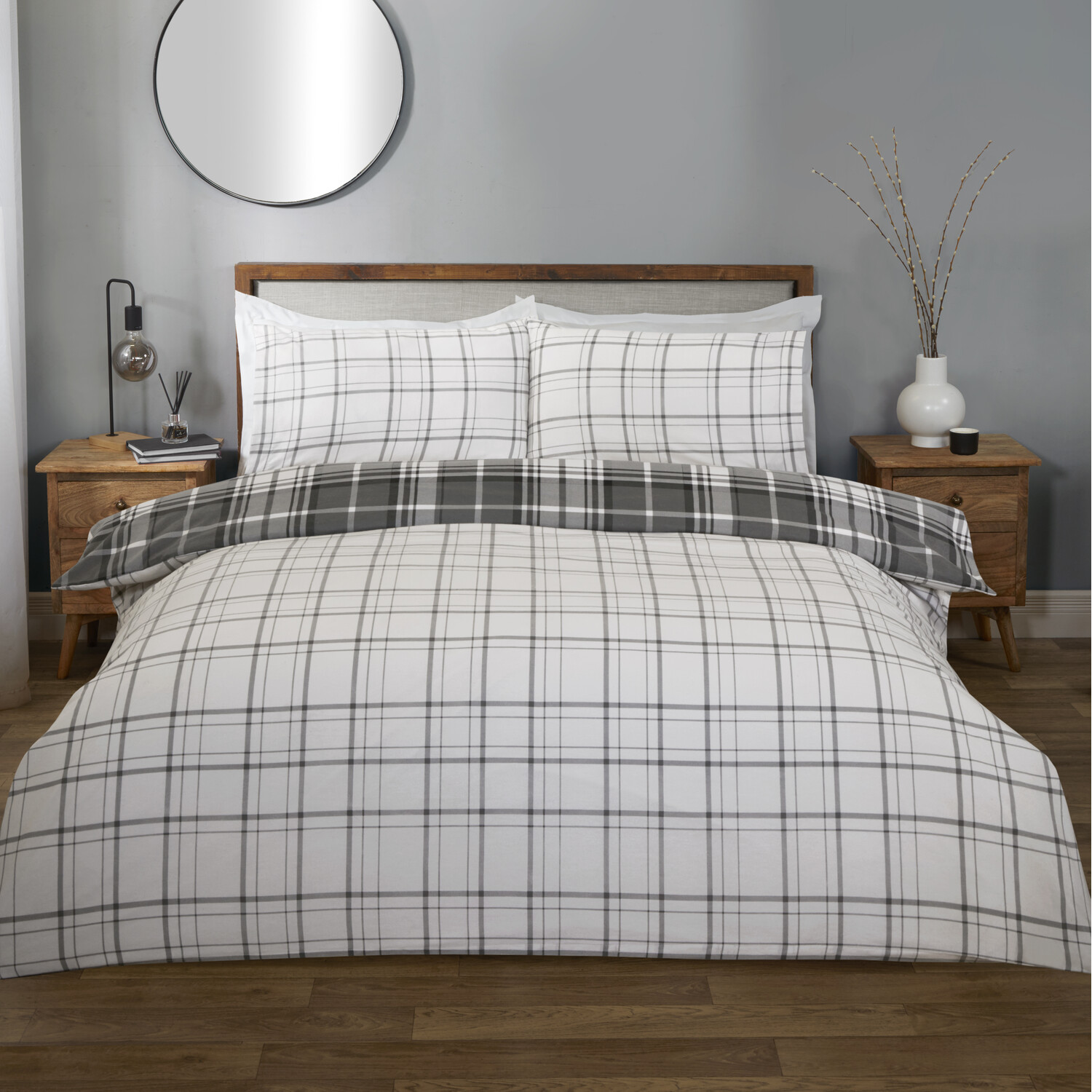 Balmoral Check Duvet Set Grey Superking Image 2