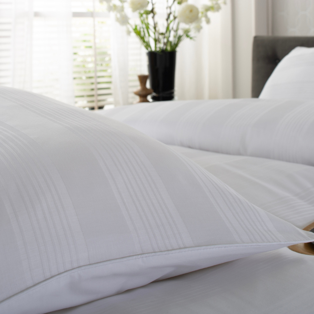 The Lyndon Company Stockholm Super King Size 220 Thread Count Duvet Set Image 2