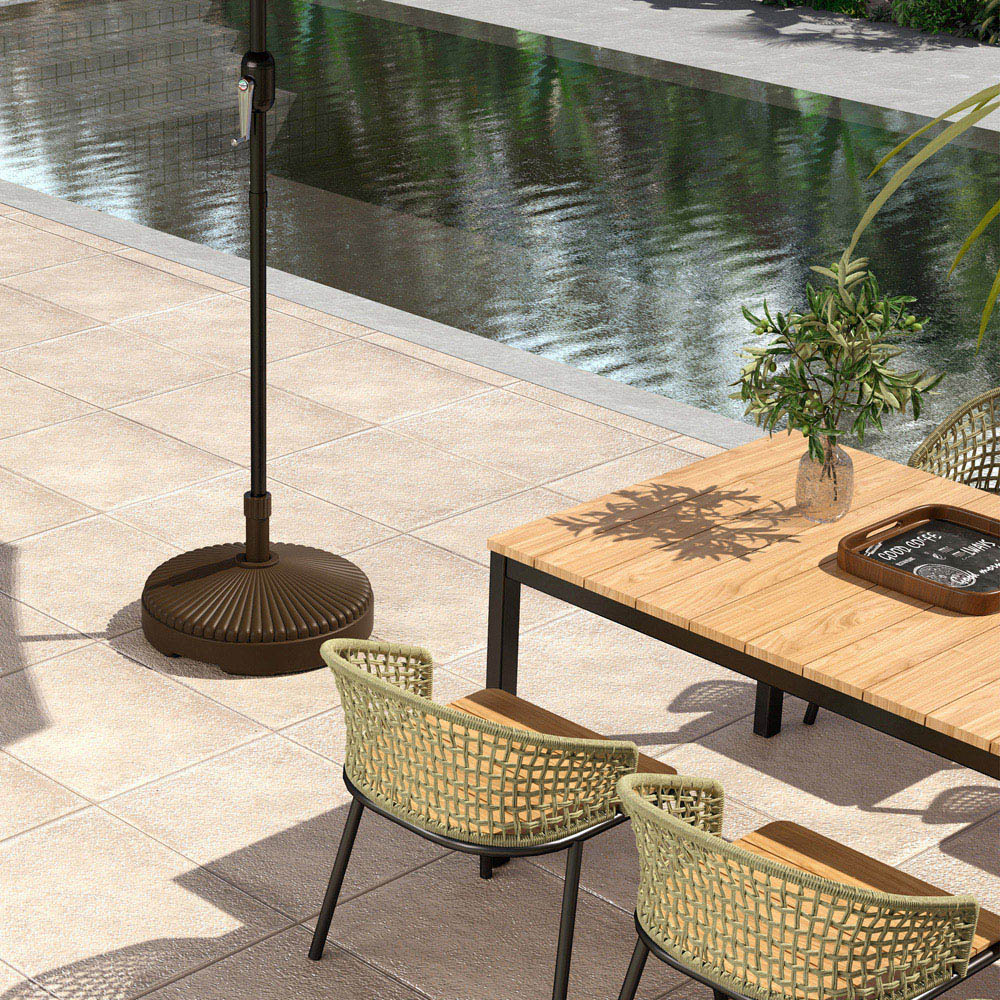Outsunny Brown Fillable Parasol Base Image 3