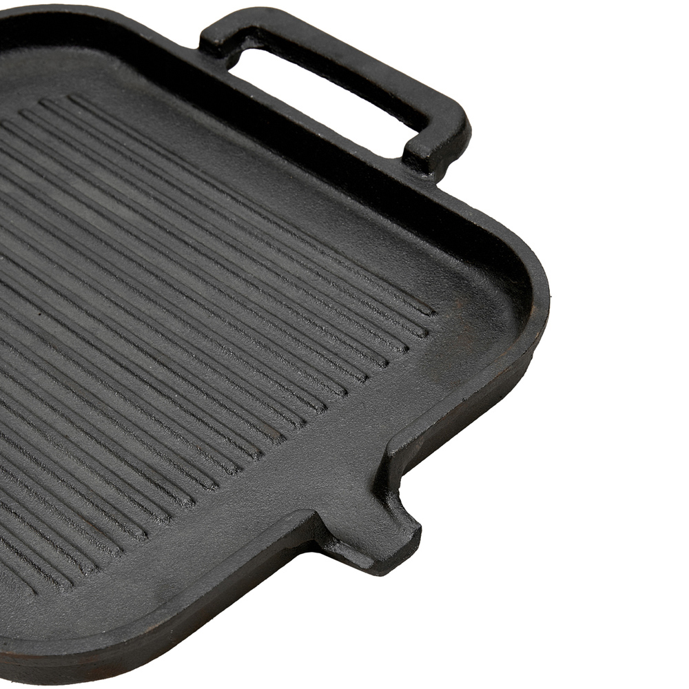 Living and Home 30cm Pre Seasoned Cast Iron Griddle Pan with Dual Handles and Pour Spout Image 5