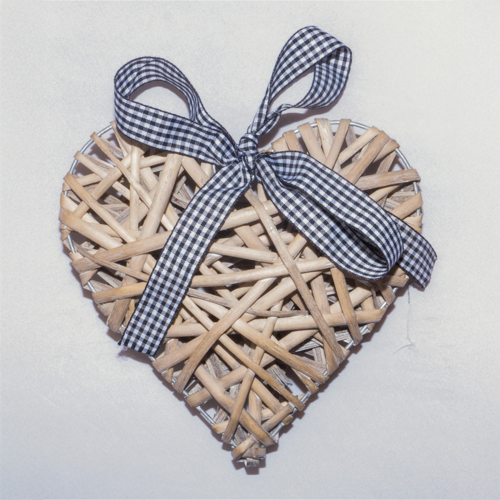 St Helens Light Grey Wicker Woven Willow Heart Christmas Decoration Image 5