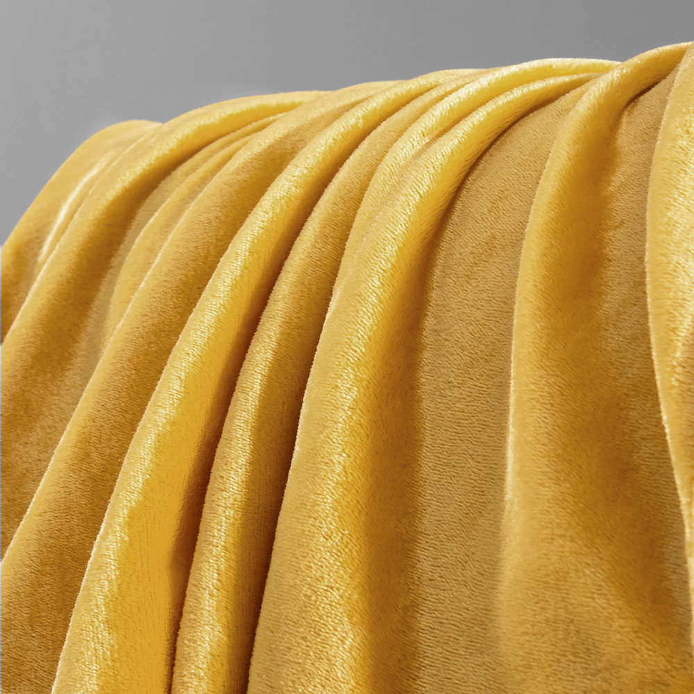 Velosso Ochre Flannel Faux Mink Throw 150 x 200cm Image 3