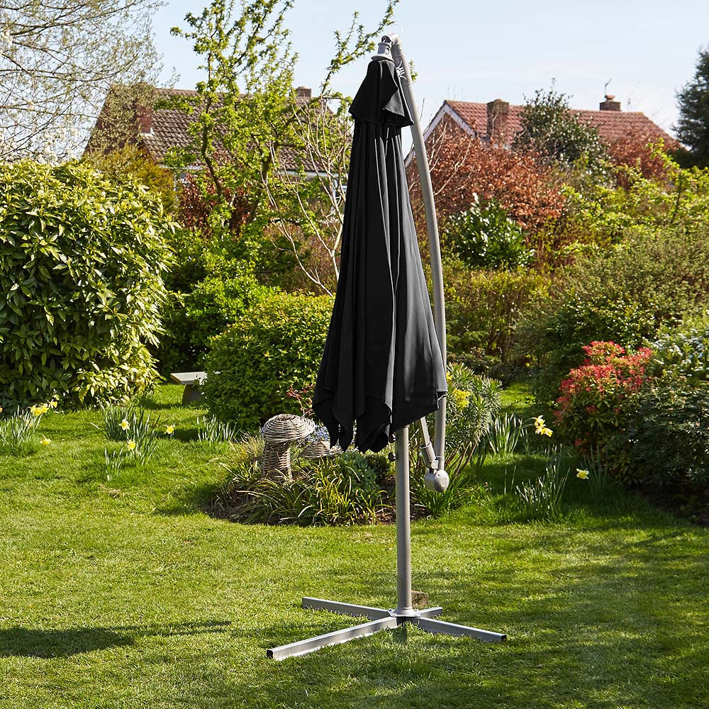 Home Source Gozo Black Overhanging Cantilever Crank Parasol Image 4