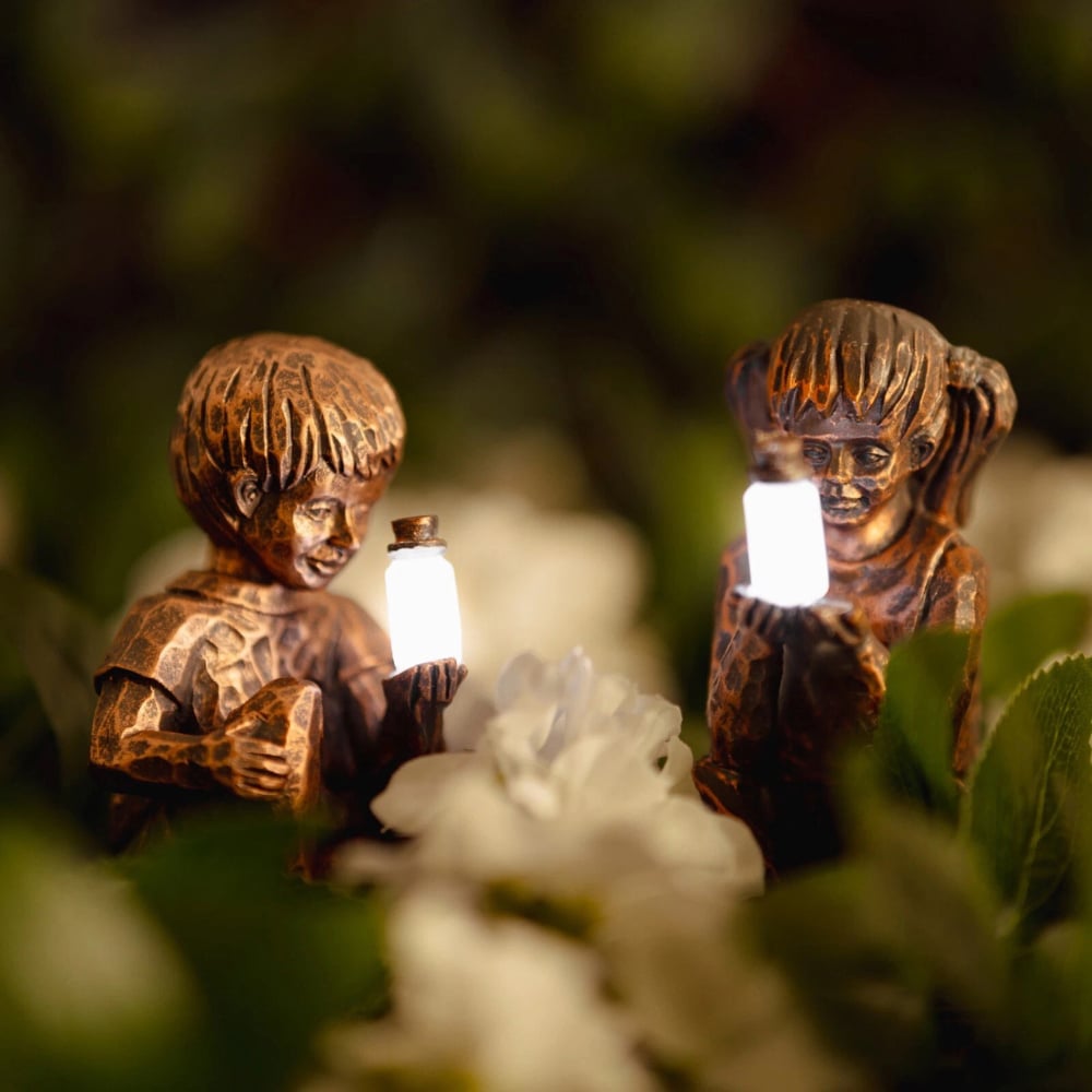 Garden Mile Boy and Girl Solar LED Garden Ornaments 2 Pack Image 6