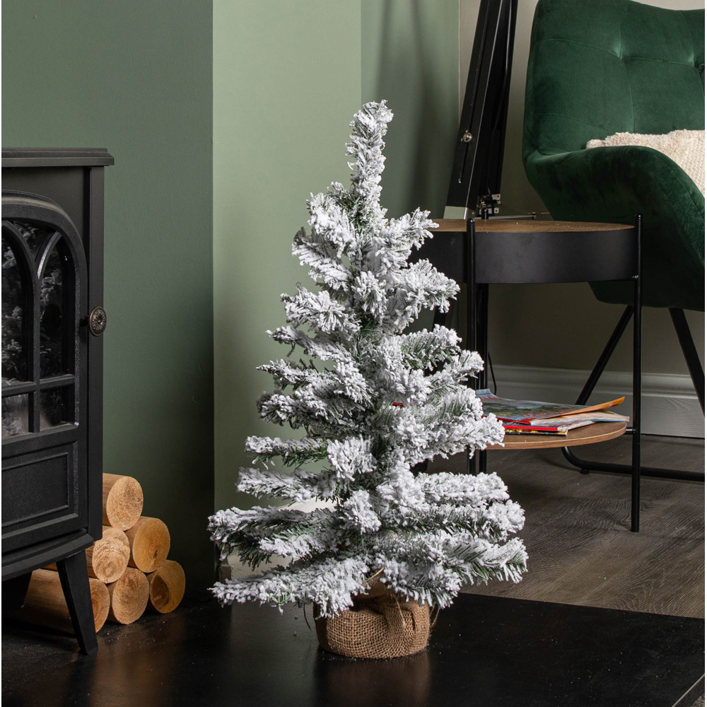Samuel Alexander Mini Imperial Snow Flocked Christmas Tree in Burlap Base 60cm Image 8