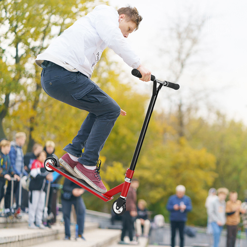 HOMCOM Red Lightweight Entry Level Complete Trick Kick Stunt Scooter Image 7