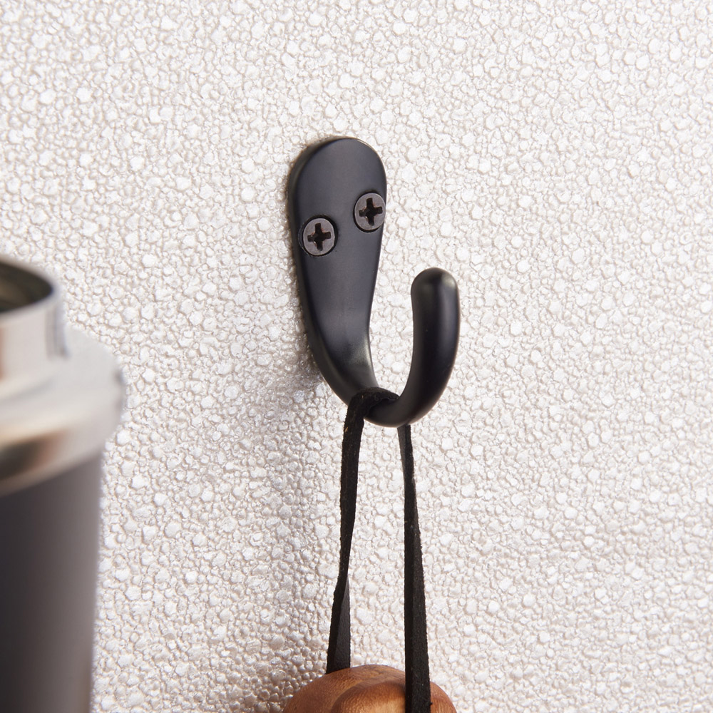 Headbourne Black Robe Hook 2 Pack Image 2
