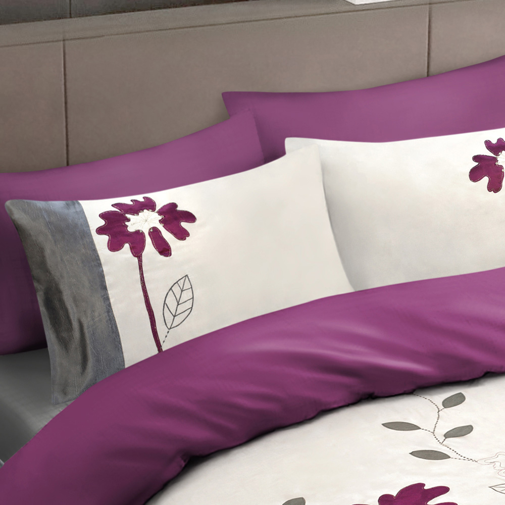 Intimates Breeze Double Floral Embroidered Duvet Set Image 4