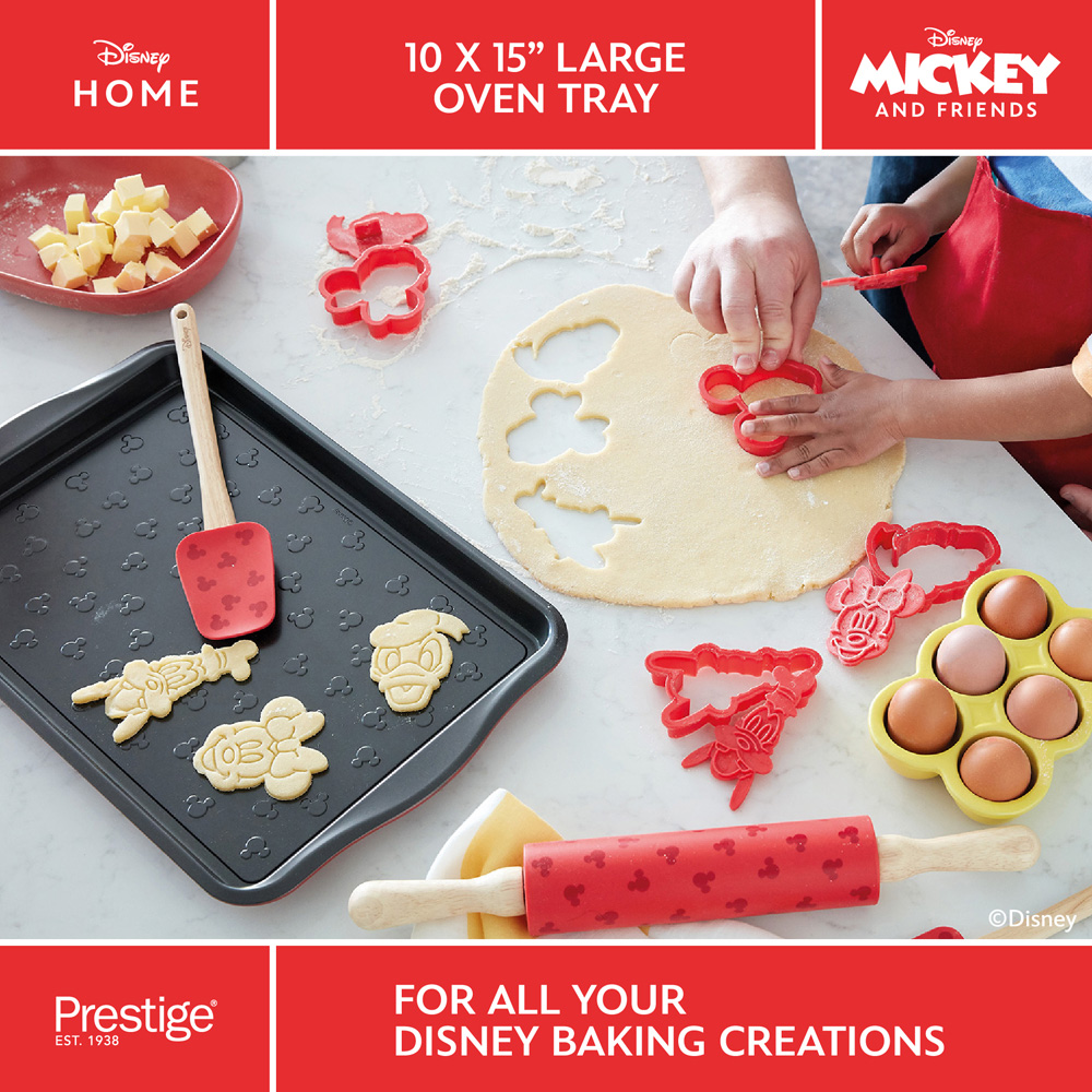 Prestige x Disney Mickey Mouse and Friends Cookie Bakeware Set Image 4
