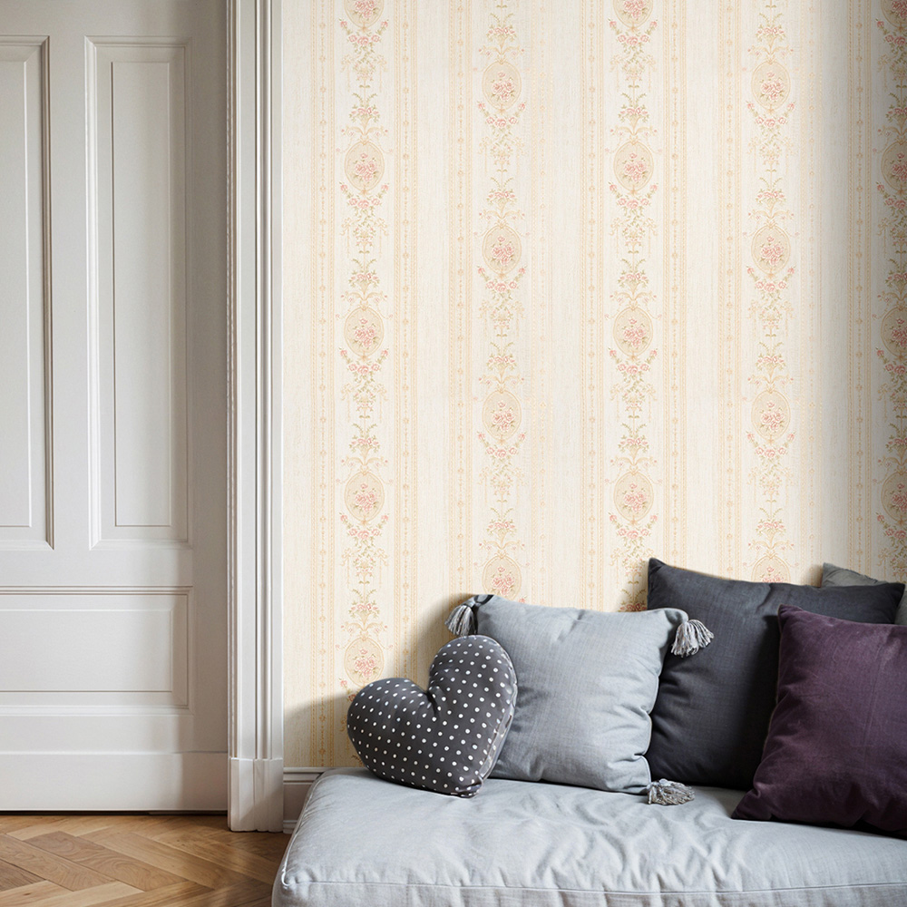 Living and Home Damask Pattern 3D Embossed Light Beige Non-Pasted Non-Woven Vintage Wallpaper Image 2