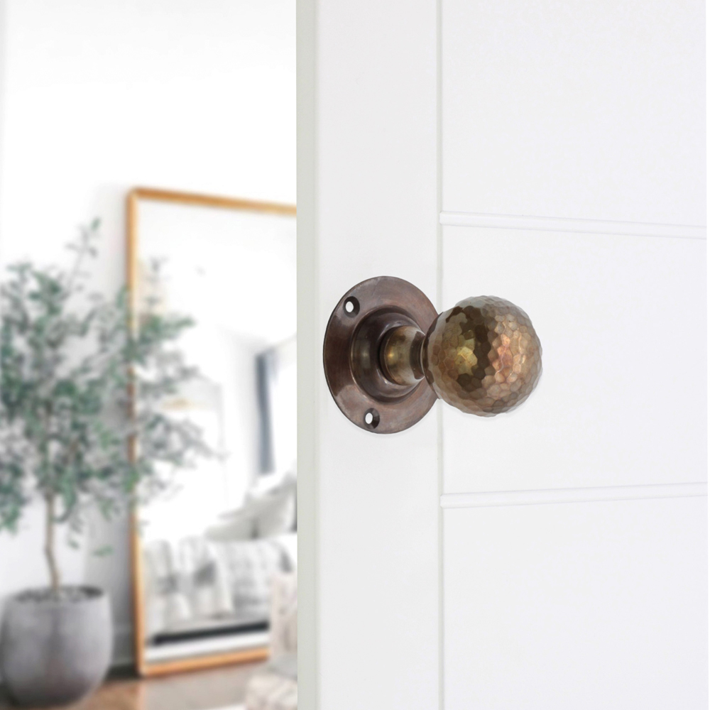 Spira Brass Antique Hammered Ball Mortice Door Knob 2 Pack Image 2
