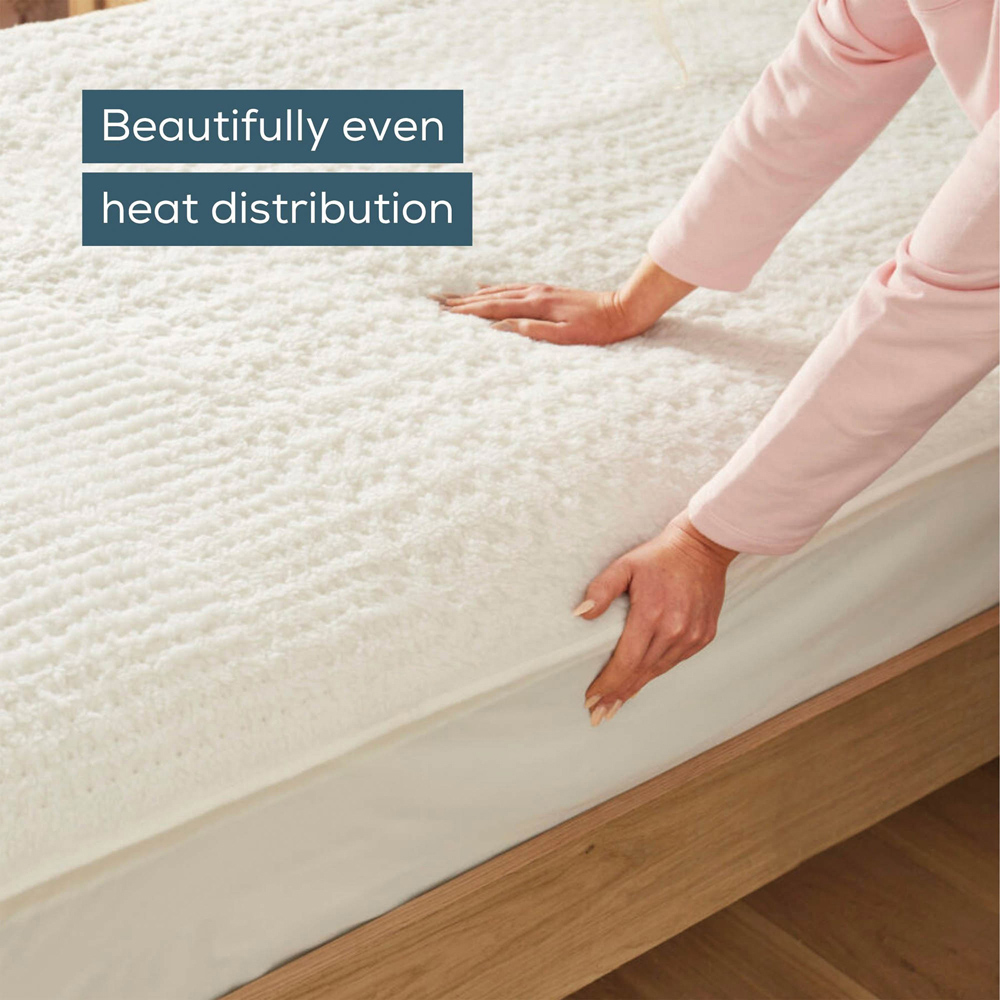 Beurer Indulgence Single Plush Teddy Fleece Fitted Heated Mattress Cover Image 3