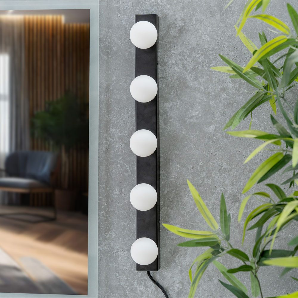 ValueLights Hollywood Black Plug-In LED Bar Wall Light Image 3