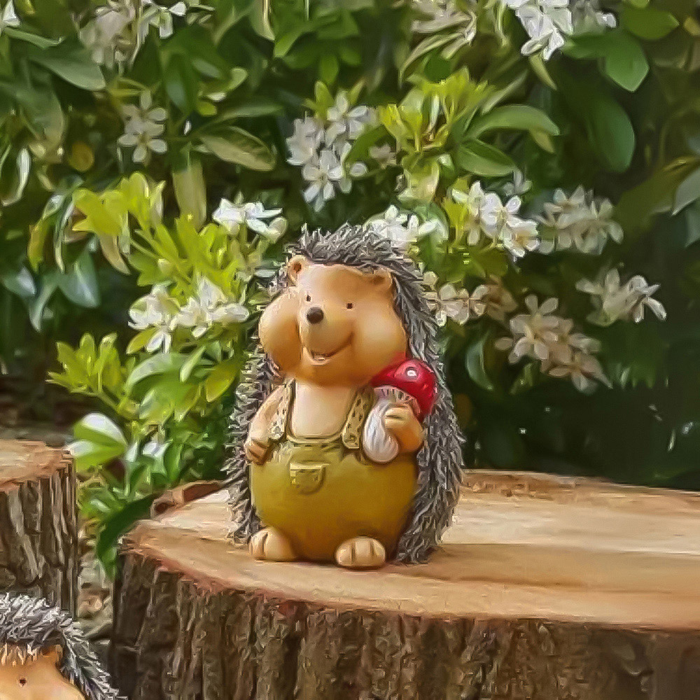 Garden Mile Mini Hedgehog Garden Ornament Set 3 Pack Image 8
