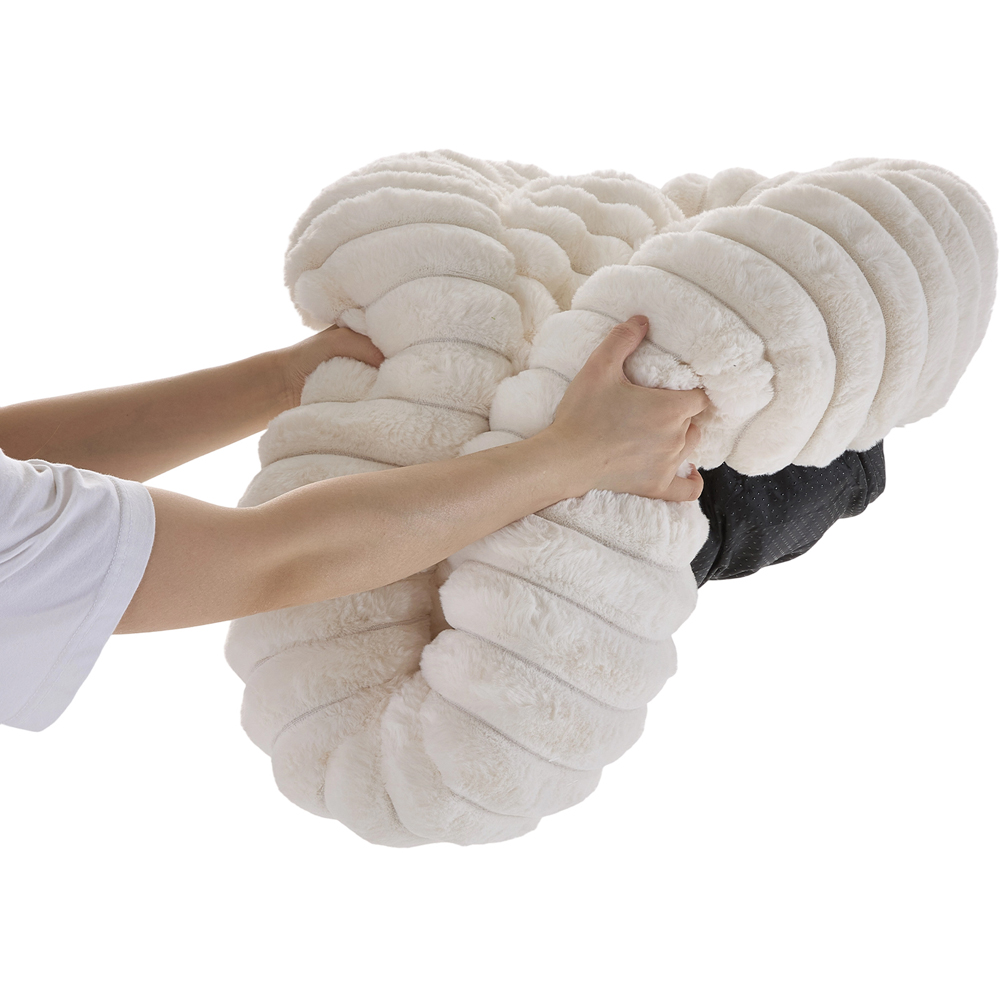 H&O Direct 70cm White Round Soft Warm Pet Bed Image 3