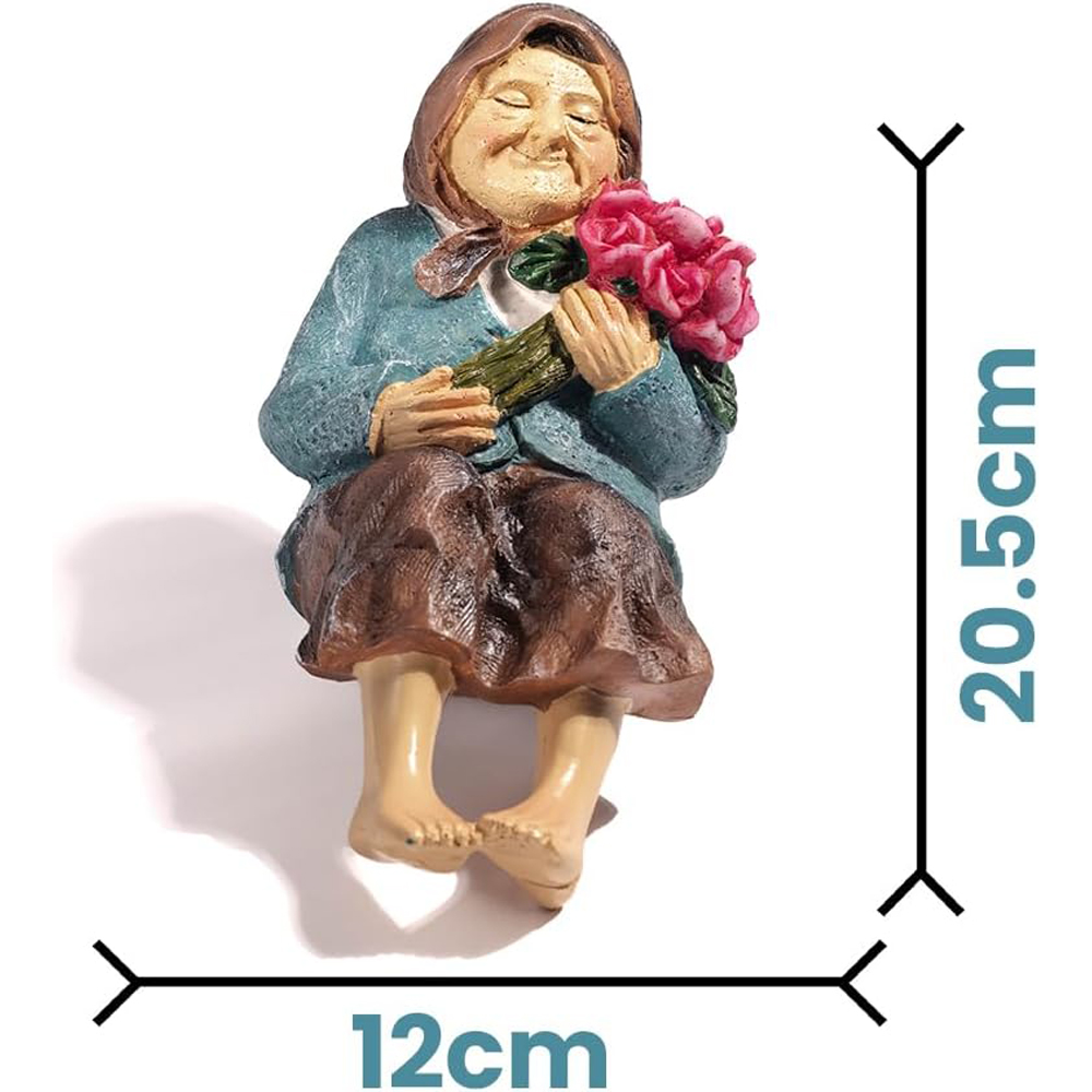 Marco Paul Light Up Solar Grandparents Statue Garden Ornament Image 8