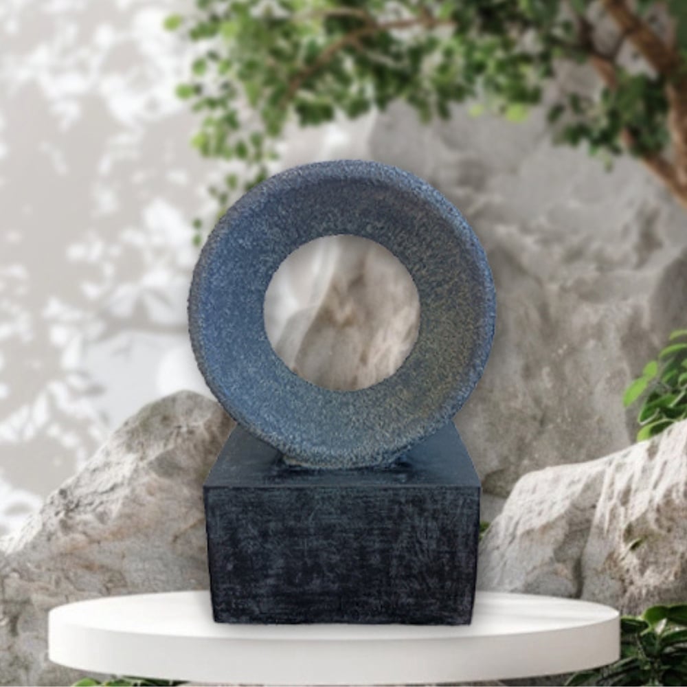Vossmoon Saturn Garden Statue Image 2