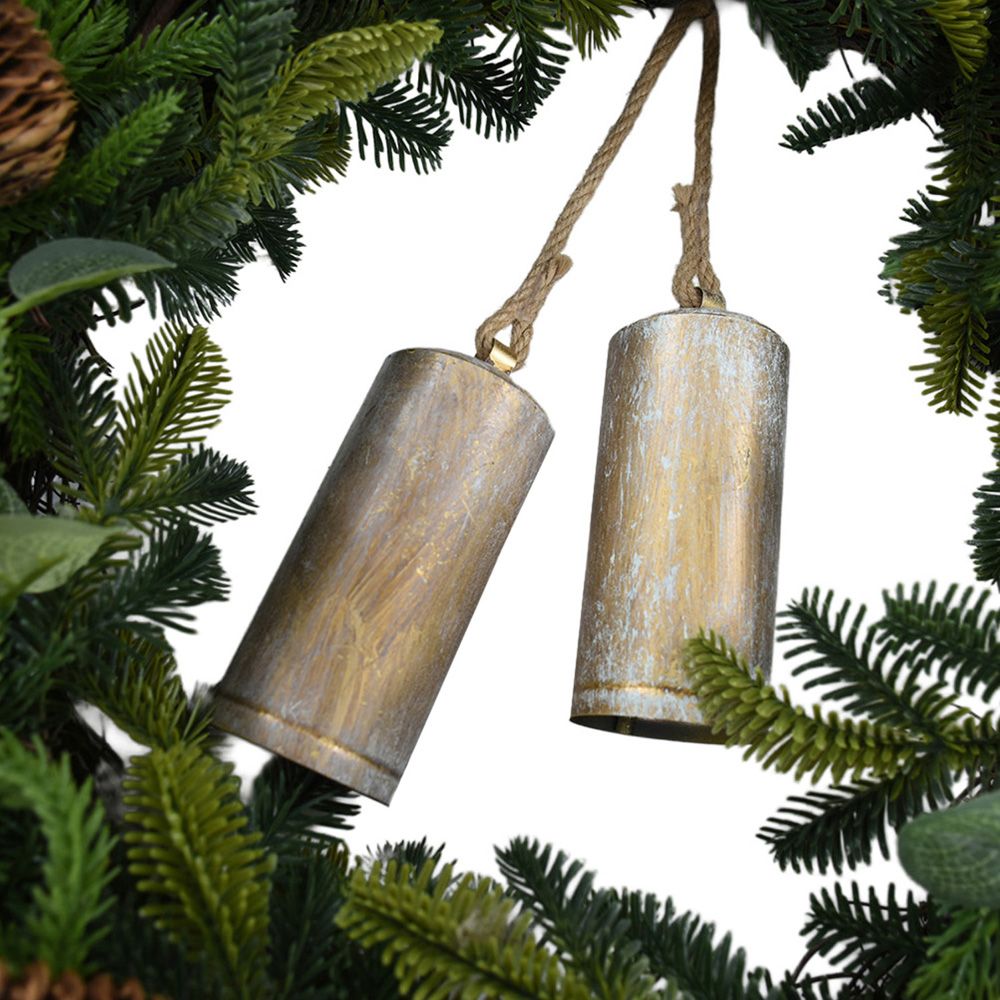 Vintage Bells and Pinecone Wreath Green Image 3