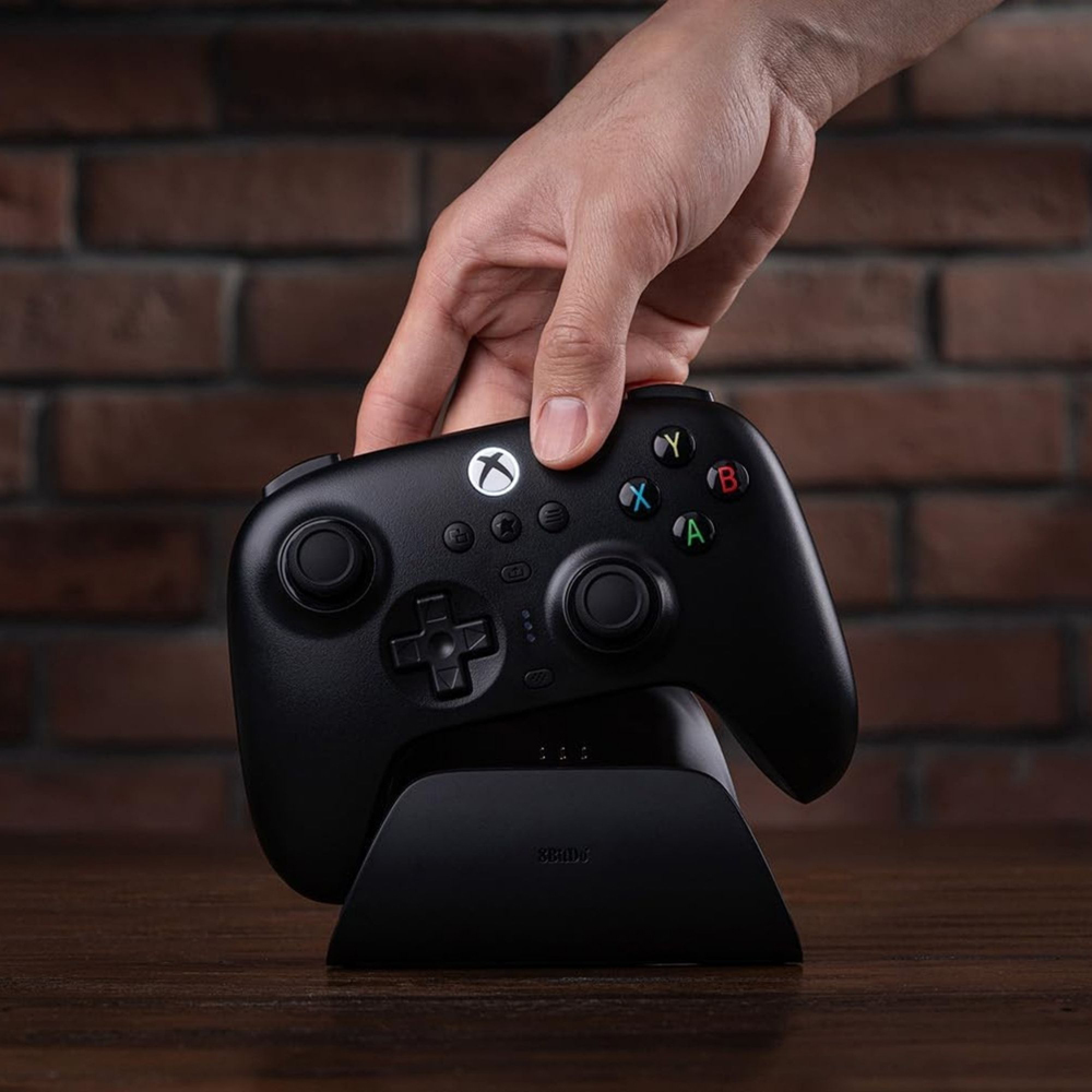 8BitDo Ultimate 3-mode Black Xbox Controller Image 2