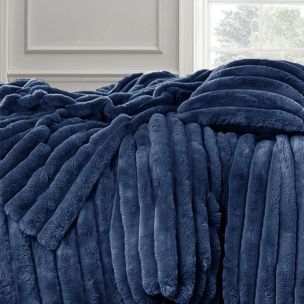 Velosso Super King Size Navy Jumbo Cord Duvet Set Image 2
